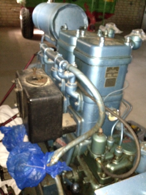 Steuerkasten, Auspuff