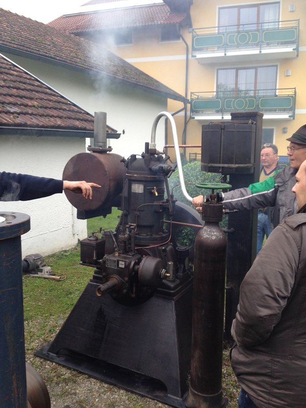 Standmotor8.jpg (813.35 KiB) 3489 mal betrachtet Hatz H5 mit Druckluftstart