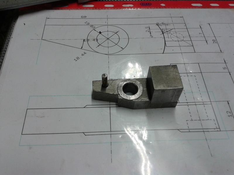 die fehlende Reglerklinke "in Arbeit"