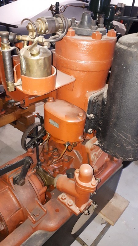 mark jaspers  schluter gloeikop deutz gloeikopf.jpg