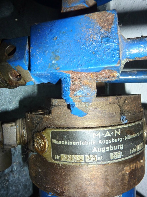 Typenschild MAN Druckluftflasche.jpg