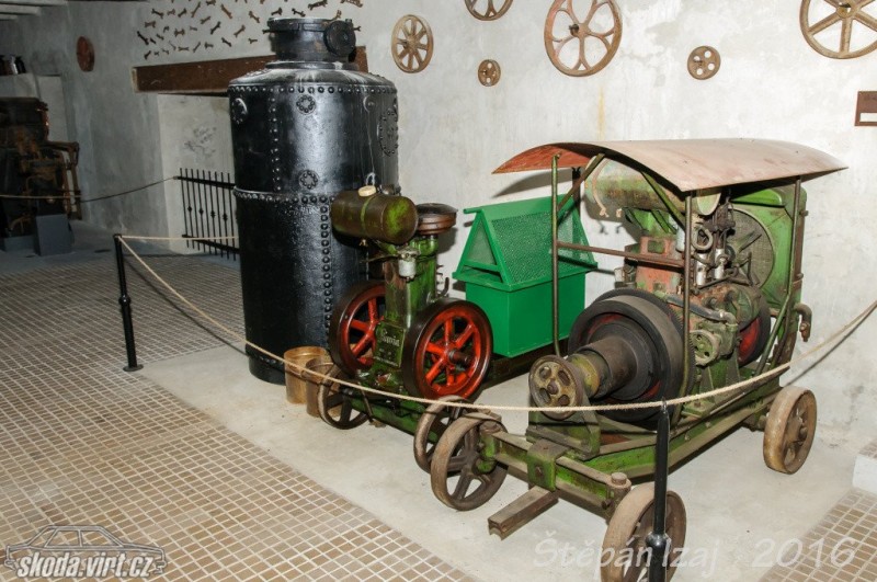 Muzeum motorismu Znojmo tsjechie museum motor gyyy.jpg