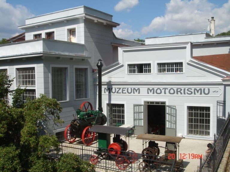 muzeum-motorismu-znojmo museum tsjechie motor otto.jpg