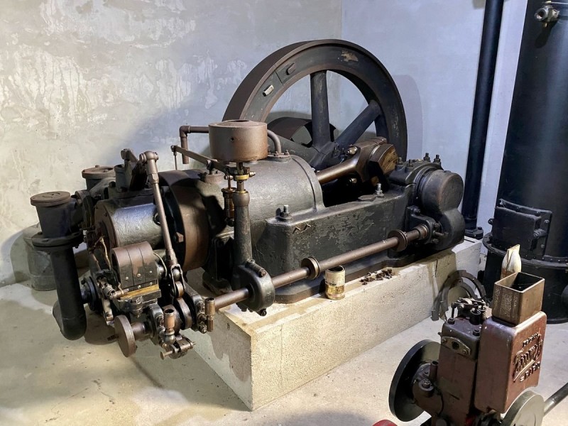 Muzeum motorismu Znojmo tsjechie museum motorgguuy.jpeg