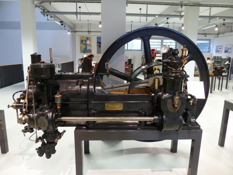 liegender Einblasediesel