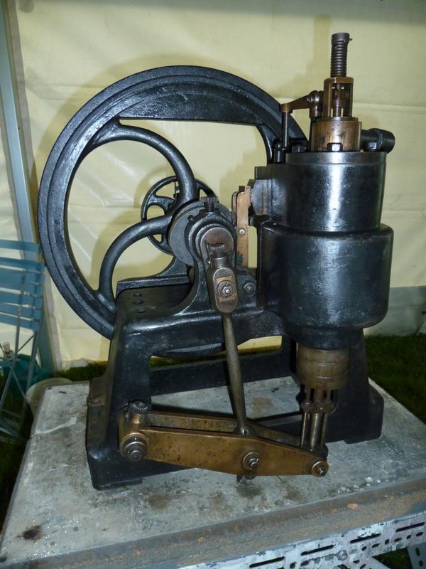 Der kleinste von den Schiebermotoren.<br />System Benier.