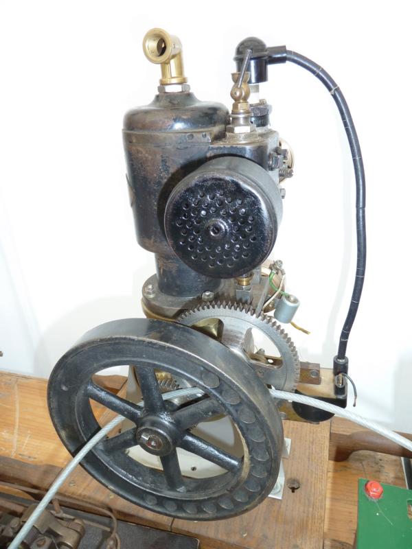 Dieser Motor wurde im Clubstall für 1200 englische Pfund angeboten