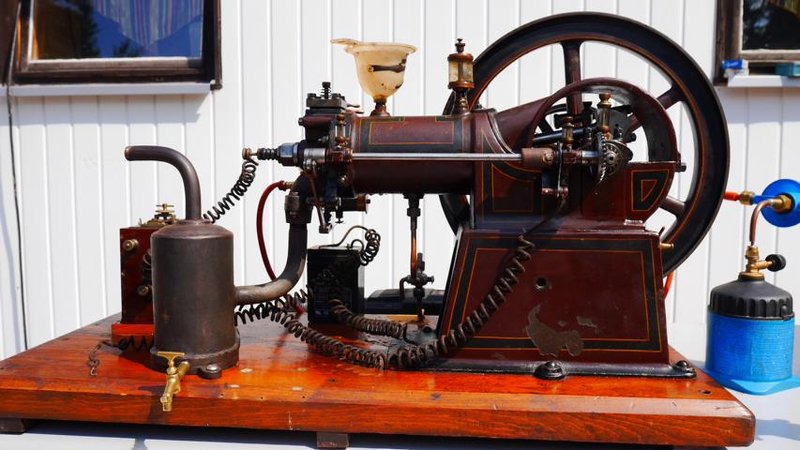 Wilhelm Bischoff, Dresden