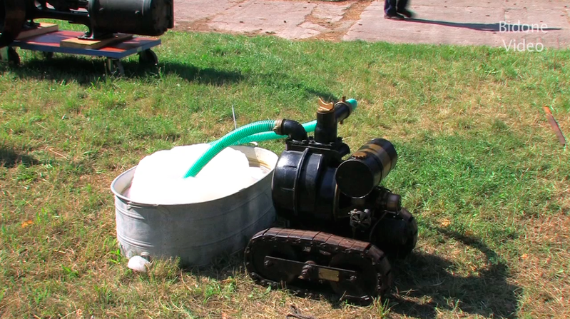 eine kleine aber lautstarke amerikanische Pumpe